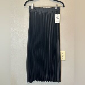 Coolples Made in Italy Women's Black Pleated Satin Maxi Skirt Formal Chic NWT
